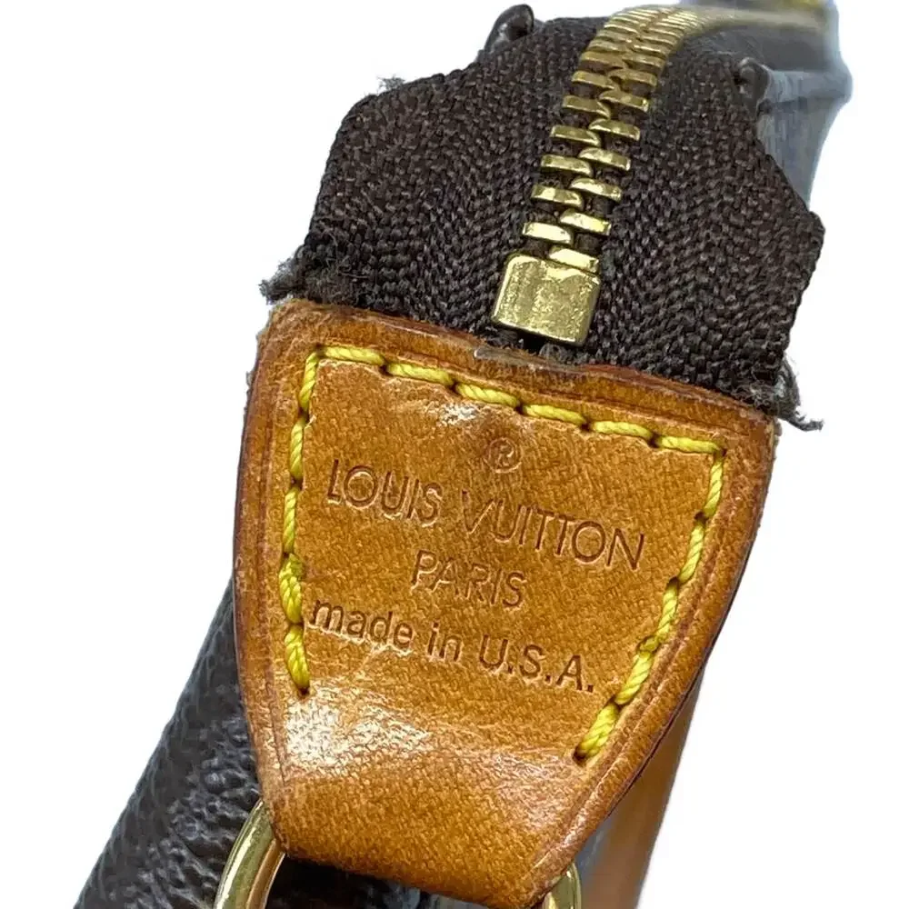 Louis Vuitton Pochette Accessoires Monogram Handbag M51980